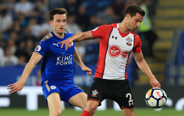 帮助她保持 帮助她保持